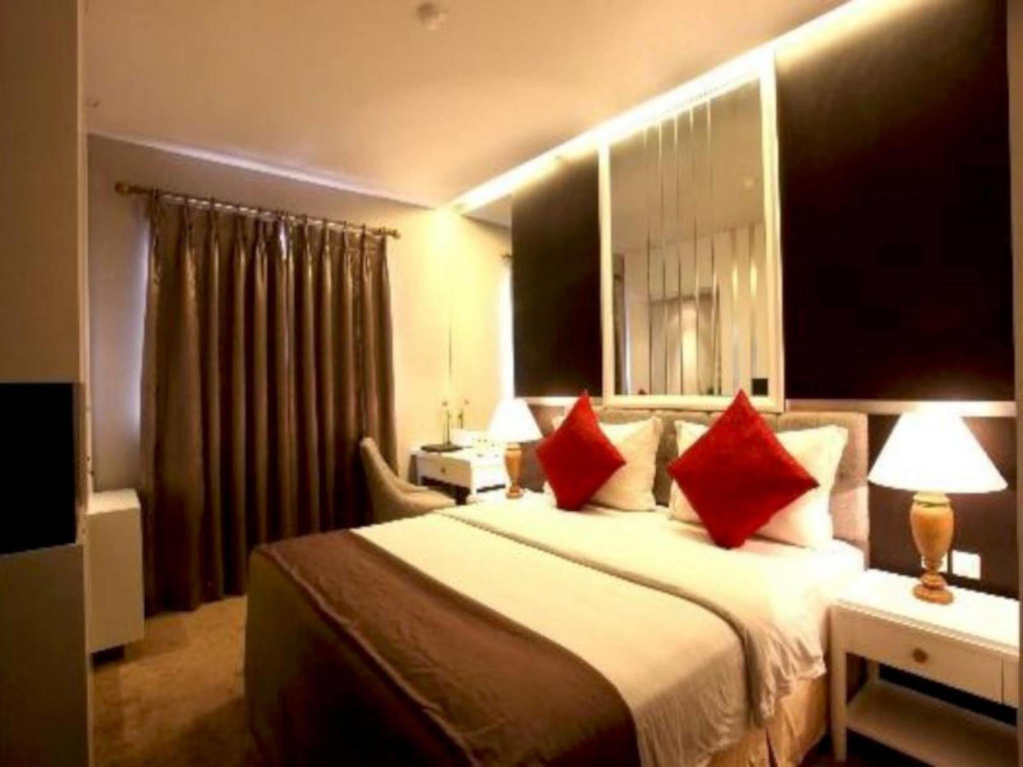 Gino Feruci Braga By Kagum Hotels Bandung Exteriör bild